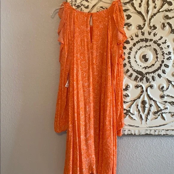 Old Navy Orange Paisley Open Shoulder Dress - Picture 2 of 13